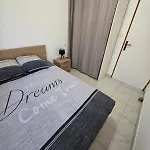 Joli T2 Centre